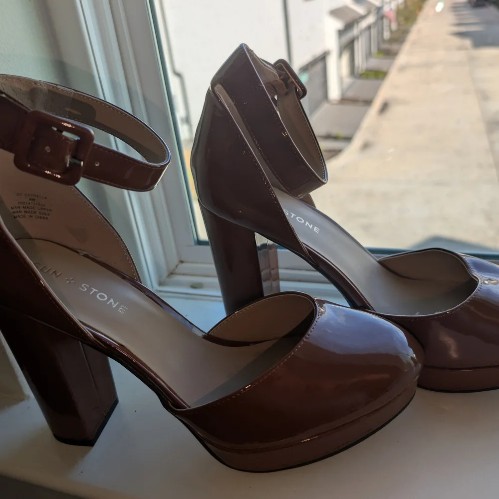 Sun + Stone Brown Women's Shoes 👠