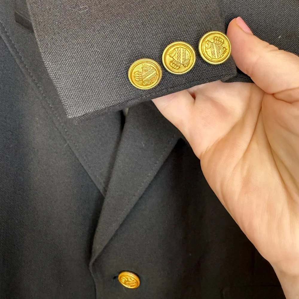 David Taylor Men’s Suit Jacket/Sport Coat/Blazer Black 42S Pilot Crest Buttons